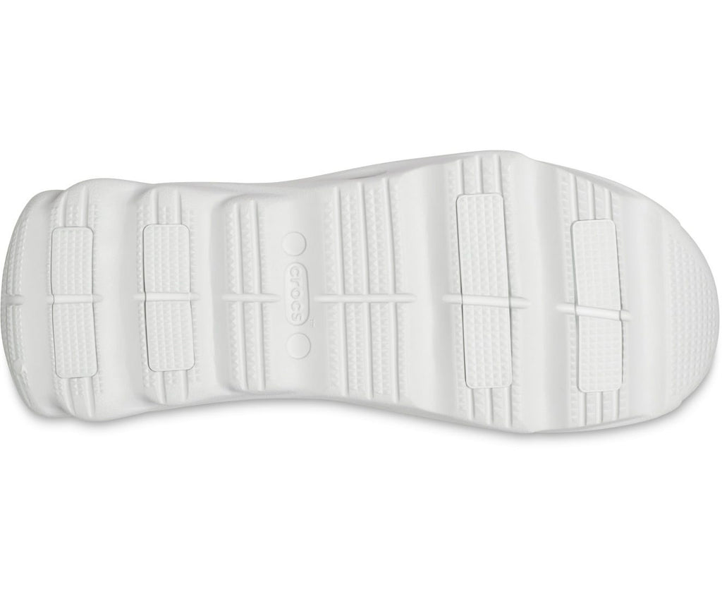 Echo Surge Sneaker