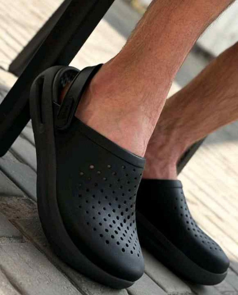 Crocss inmotion LiteRide Clogs Black