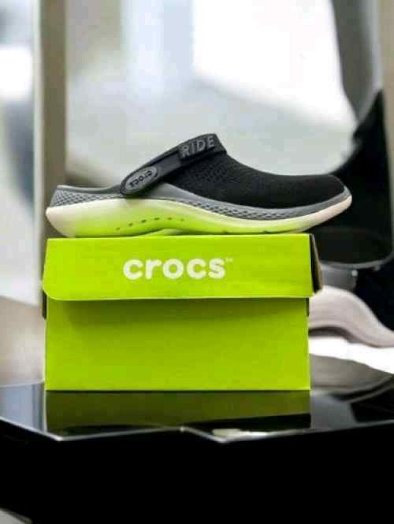 Croc_ss Lite Ride 360 Black White 439